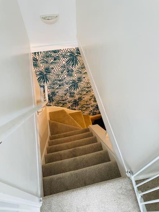 Stylish & Spacious 2 Storey, 3 Bed Apartment Gravesend Exterior foto